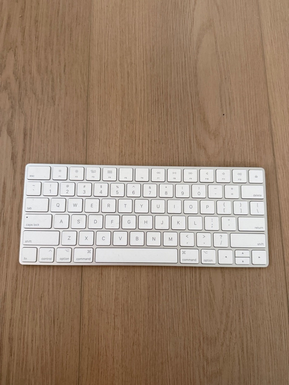 Apple Bluetooth Magic Keyboard — White and Silver